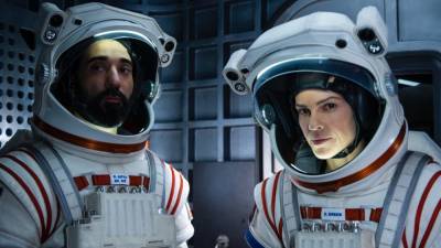 Hilary Swank Is An Astronaut on a Mission to Mars in Netflix's 'Away' -- Watch the Trailer - www.etonline.com