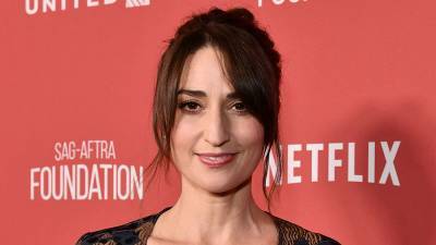 Sara Bareilles to Star in Peacock Music Comedy ‘Girls5eva,’ ‘Rutherford Falls’ Sets Main Cast - variety.com - Italy - county Queens - county Falls - county Rutherford