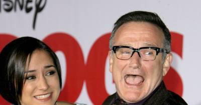 Robin Williams' daughter goes silent on Twitter on anniversary of his death - www.wonderwall.com