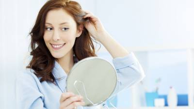 Best Shampoo to Keep Your Hair Color Looking Vibrant - www.etonline.com