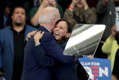 Mindy Kaling, Lebron James, More Celebs Rejoice Over Kamala Harris Joining Joe Biden as VP - thewrap.com - India