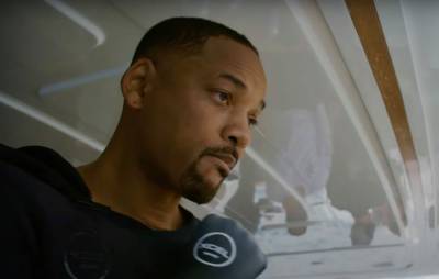 Will Smith Goes Diving With Sharks And Overcomes His Fear Of The Open Seas - etcanada.com