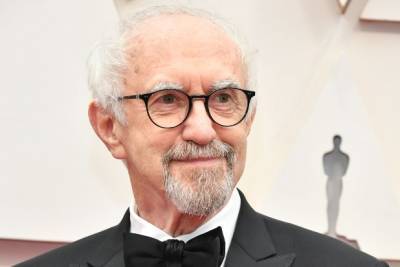 ‘The Crown': Jonathan Pryce Cast as Prince Phillip for Final Two Seasons - thewrap.com