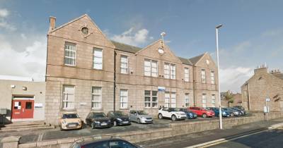 Scots primary school forced to close after staff member tests positive for Covid-19 - www.dailyrecord.co.uk - Scotland