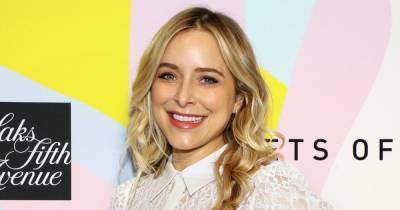 Jenny Mollen Lets Mom-Shamers ‘Roll Off’ Her Back While Raising Her and Jason Biggs’ 2 Sons - www.usmagazine.com