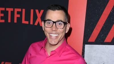 Steve-O taped himself to a billboard in Los Angeles advertising his new comedy special - www.foxnews.com - Los Angeles - Los Angeles