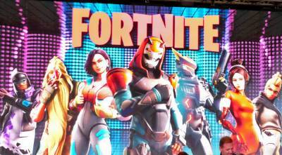 Fortnite Removed from Apple's App Store, Lawsuit Launched - www.justjared.com