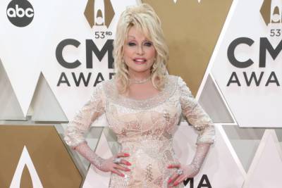 Dolly Parton makes rare political statement in support of Black Lives Matter - nypost.com - USA