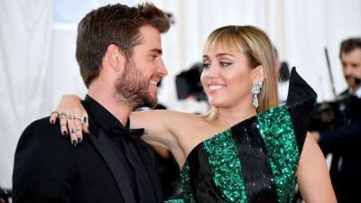 Miley Cyrus Reveals She Lied About Losing Her Virginity to Ex-Husband Liam Hemsworth - www.etonline.com