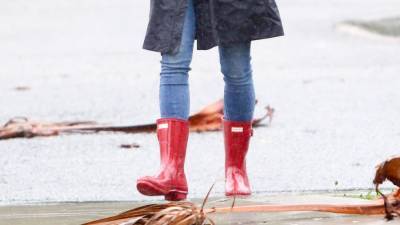 Save More Than $50 on Classic Hunter Rain Boots at the Nordstrom Anniversary Sale - www.etonline.com