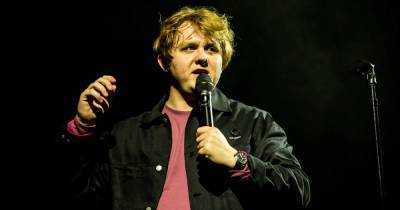 Lewis Capaldi says he feels under pressure to be funny for public approval - www.dailyrecord.co.uk