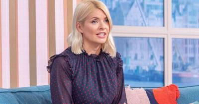 Holly Willoughby cuts short 'seven-week' holiday in Portugal to quarantine - www.dailyrecord.co.uk - Britain - Portugal