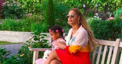 Beyoncé's mum shares video during family outing with Blue Ivy and twins Rumi and Sir - www.msn.com