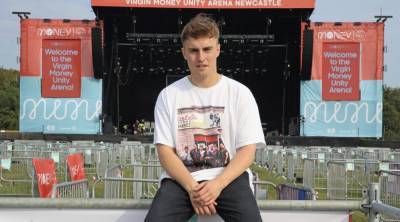 British Pop Star Sam Fender on ‘Bonkers’ Experience of Playing U.K.’s First Major Socially Distanced Gigs - variety.com - Britain - USA