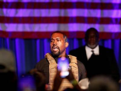'Future president' Kanye West endorses Kamala Harris - canoe.com - California