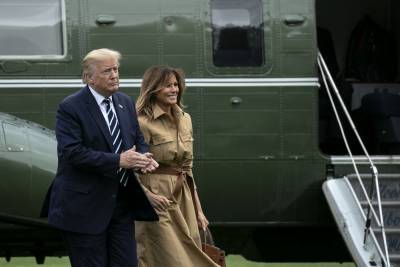 Melania Trump Refuses To Take Donald Trump’s Hand While Walking Off Air Force One - etcanada.com