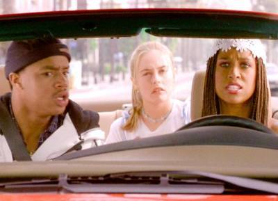 Clueless star reveals the real reason their character had braces - evoke.ie