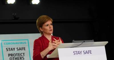 Nicola Sturgeon refuses to rule out switching schools to blended learning if virus outbreaks grow - www.dailyrecord.co.uk - Scotland