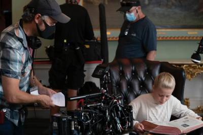 Kelsey Grammer Wraps On UK Movie ‘Miss Willoughby’, Urges SAG-AFTRA Actors: “We Can Responsibly Get Back To Work” - deadline.com - Britain