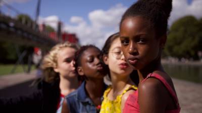 ‘Cuties’ Trailer: A Young Girl Rebels Through Dance & New Friendships In Sundance Award-Winning Film - theplaylist.net