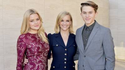 Reese Witherspoon Jokes It's Her 'Job' to Embarrass Her Kids - www.etonline.com - Washington - Tennessee