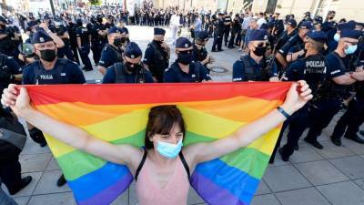 Artists, academics defend LGBT rights in Poland - abcnews.go.com - Eu - Poland - city Warsaw, Poland