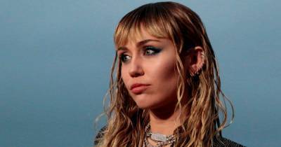 Miley Cyrus says she needs next partner to be 'boring' - www.msn.com - USA
