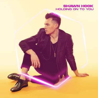 Shawn Hook Debuts ‘Holding On To You’ Music Video - etcanada.com