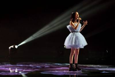 ‘America’s Got Talent’ Judges Give Daneliya Tuleshova A Standing Ovation For Performance Of Harry Styles’ ‘Sign Of The Times’ - etcanada.com - Kazakhstan