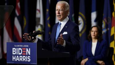 Joe Biden Says Kamala Harris Will Tell Him When He's Wrong in First Joint Interview - www.etonline.com - California