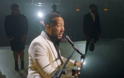 John Legend Performs Emotional ‘Never Break’ During Night 2 Of The Democratic National Convention - etcanada.com