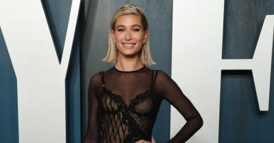 Get Hailey Baldwin’s Favorite Ray-Bans in the Nordstrom Anniversary Sale - www.usmagazine.com