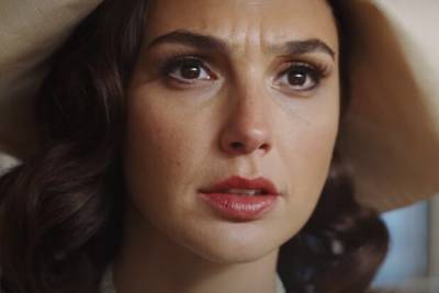 ‘Death on the Nile’ Trailer: A Gruesome Murder Gets in the Way of Gal Gadot and Armie Hammer’s Gorgeous Honeymoon (Video) - thewrap.com