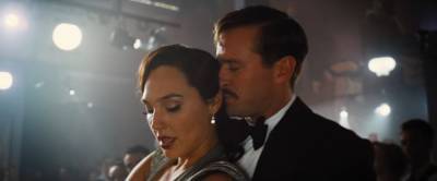 Gal Gadot, Armie Hammer Try To Escape ‘Death On The Nile’ In Star-Studded Trailer - etcanada.com