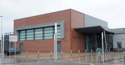 Breaking: Coronavirus trace and protect experts called into third Renfrewshire school - www.dailyrecord.co.uk