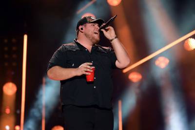 Luke Combs Announces Deluxe Album ‘What You See Isn’t Always What You Get’ - etcanada.com