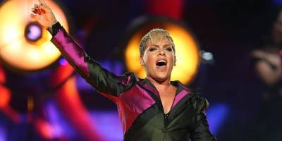 Pink Puts Her 'Thunder Thighs' on Display in an Empowering Post - www.justjared.com