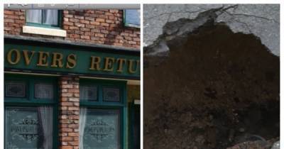 Coronation Street rocked as a giant sinkhole appears on the cobbles - www.manchestereveningnews.co.uk