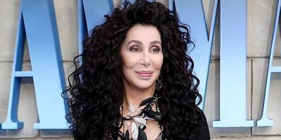 Cher Tried To Volunteer With The USPS & Was Turned Away! - www.justjared.com - USA - Malibu