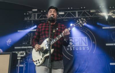 Deftones reveal tracklisting, artwork and single teaser from upcoming new album, ‘Ohms’ - www.nme.com