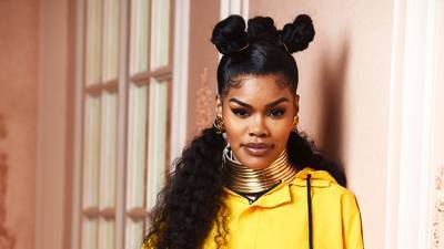 Teyana Taylor - Teyana Taylor Shows Off Her Au Naturel Baby Bump While ‘Getting Some Vitamin’ For Her ‘Babygirl’ — Pics - hollywoodlife.com
