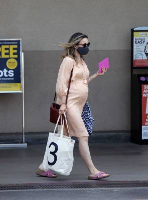 Pregnant Rachel McAdams Spotted Out In L.A. - etcanada.com - Los Angeles