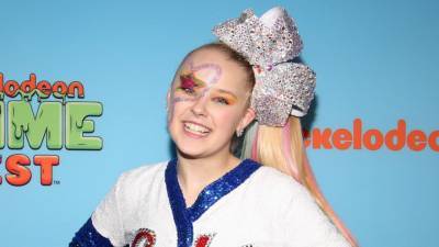 JoJo Siwa Is Nearly Unrecognizable After She Gets a Makeover From James Charles -- See Her Look - www.etonline.com