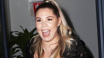 Kailyn Lowry Reveals Post-Baby Selfie Rocks Leggings Just 2 Weeks After Giving Birth To Baby - hollywoodlife.com