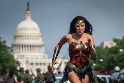 “Wonder Woman 1984” Launches A Thrilling New Trailer! - www.hollywoodnews.com