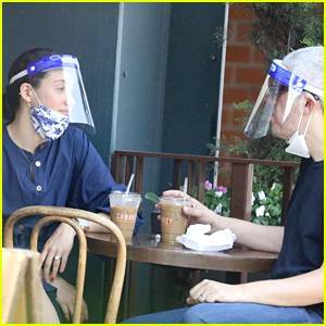 Emmy Rossum & Husband Sam Esmail Wear Face Masks & Shields While Out for Breakfast - www.justjared.com - Los Angeles