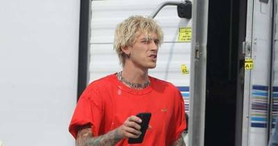 Machine Gun Kelly gets to work after trip with daughter - www.msn.com