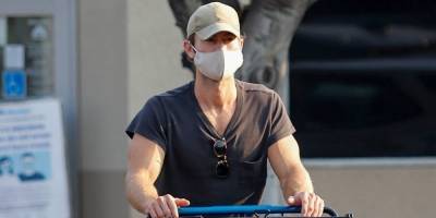 Chace Crawford Wears a Mask While Grabbing Groceries in LA - www.justjared.com - Los Angeles