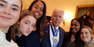 Joe Biden's Granddaughter Shares a Sweet Throwback Photo with Sasha and Malia Obama - www.elle.com