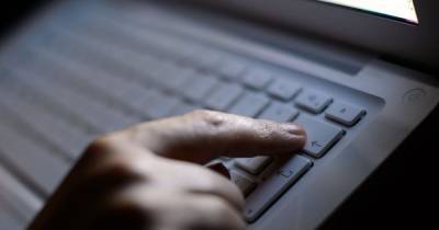 Police warning over Facebook scam as victims lose thousands of pounds - www.manchestereveningnews.co.uk